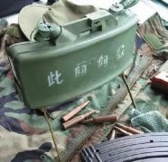  这种装甲在两层金属板之间安装惰性炸药